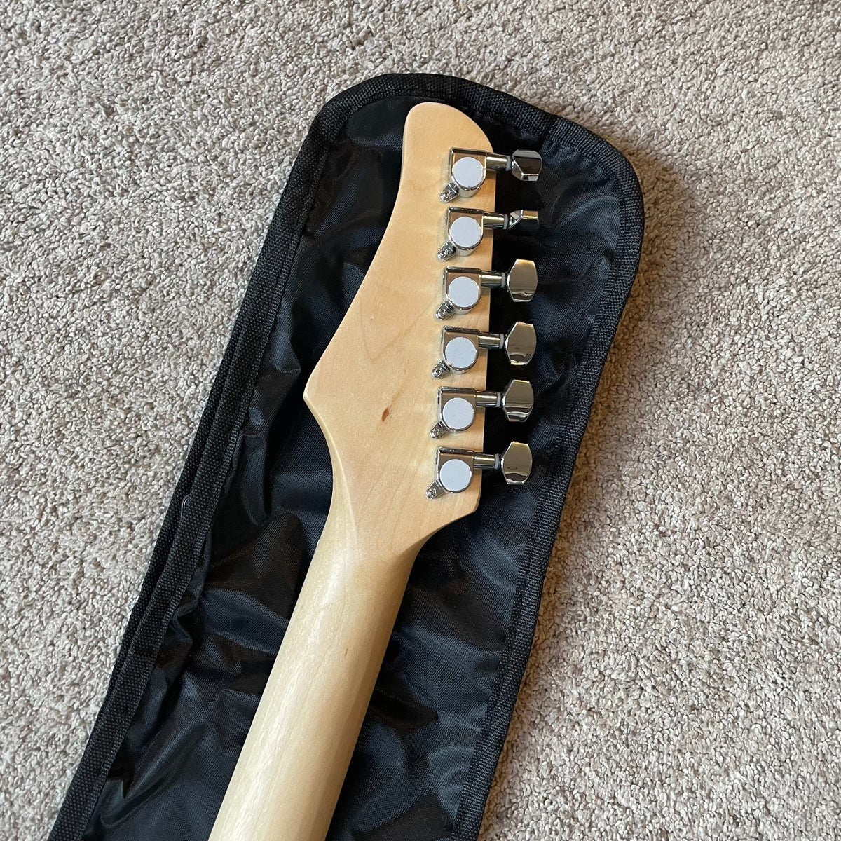 Blue Electric Guitar Starter Package with 20-Watt Amp and Accessories Full-Size10