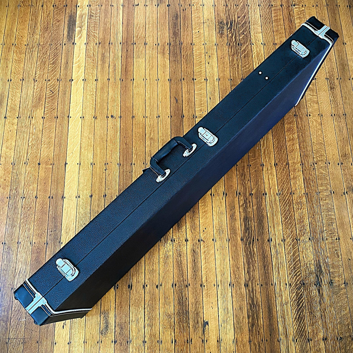 Black Hardshell Bass Guitar Case – Fits Most 4  and  5 String Basses, Lockable11