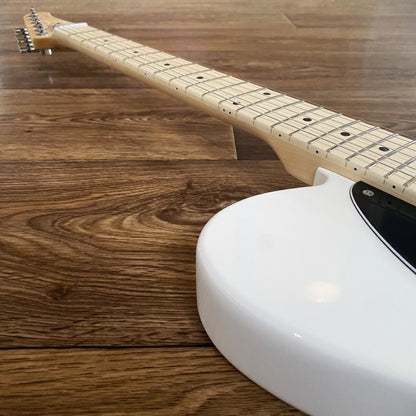 Full-Size White Electric Guitar - Single Cutaway Solid Body, Maple Fretboard5