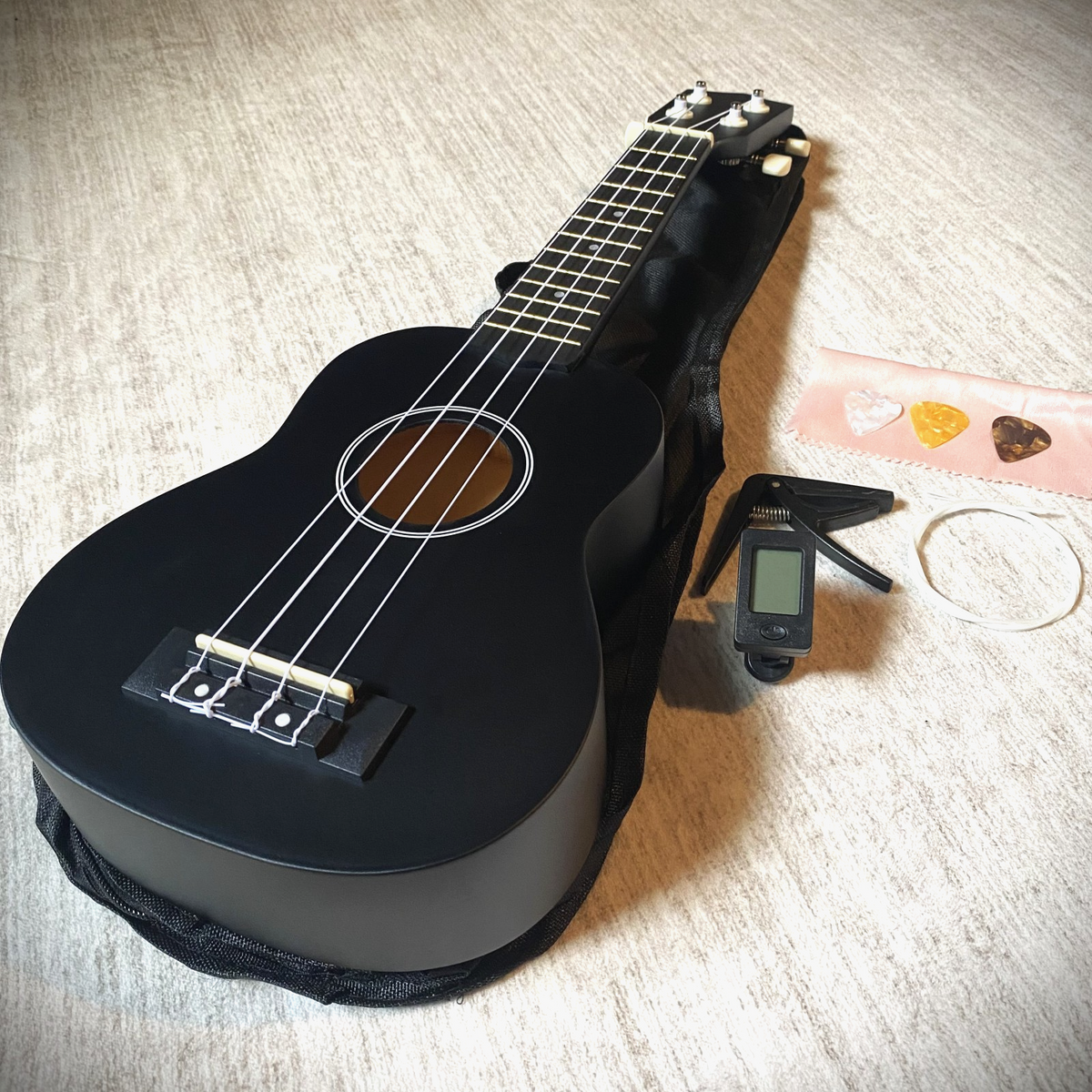 Soprano Ukulele Starter Package, Black 21" Uke Bundle Kit with Tuner, Capo, Bag7