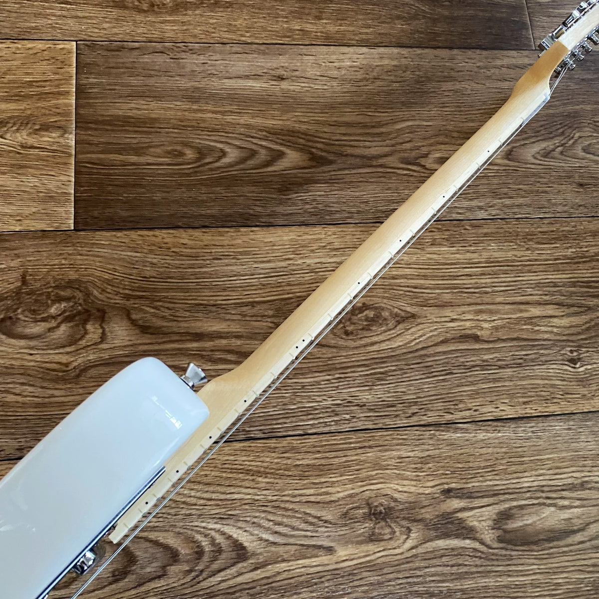 Full-Size White Electric Guitar - Single Cutaway Solid Body, Maple Fretboard9