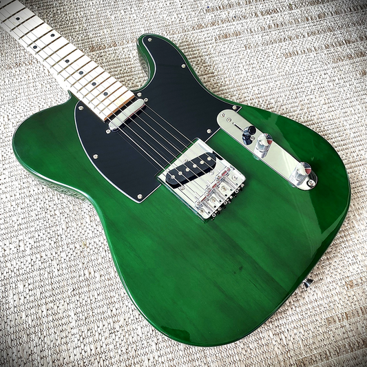 Green Electric Guitar, Full-Size with Maple Fretboard, Single Cutaway Solid Body0