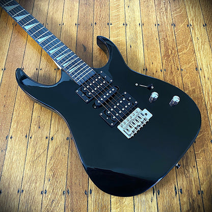 Full‑Size 24‑Fret Electric Guitar – Sawtooth Inlays, HSH Pickups, Tremolo Bridge5