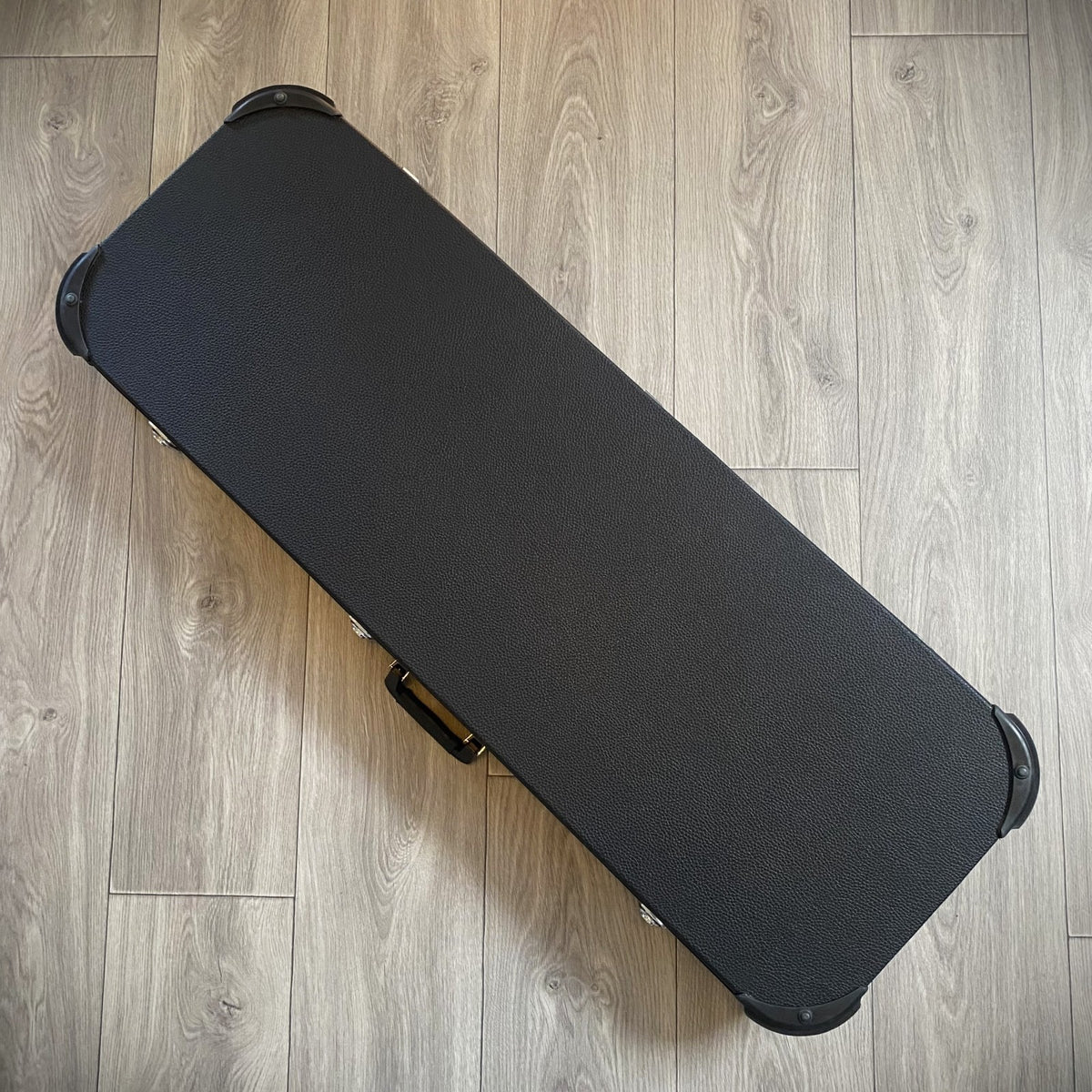 Black Hardshell Electric Guitar Hard Case for Strat and Tele Guitars, Lockable1