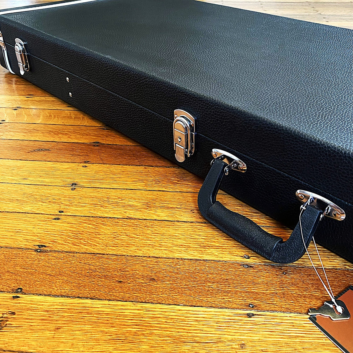 Black Hardshell Bass Guitar Case – Fits Most 4  and  5 String Basses, Lockable5