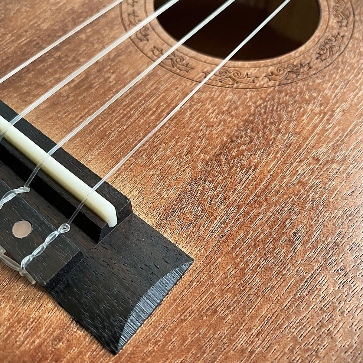 Mahogany 23" Concert Ukulele Starter Pack – with Bag, Tuner, Capo, Strap & Picks13