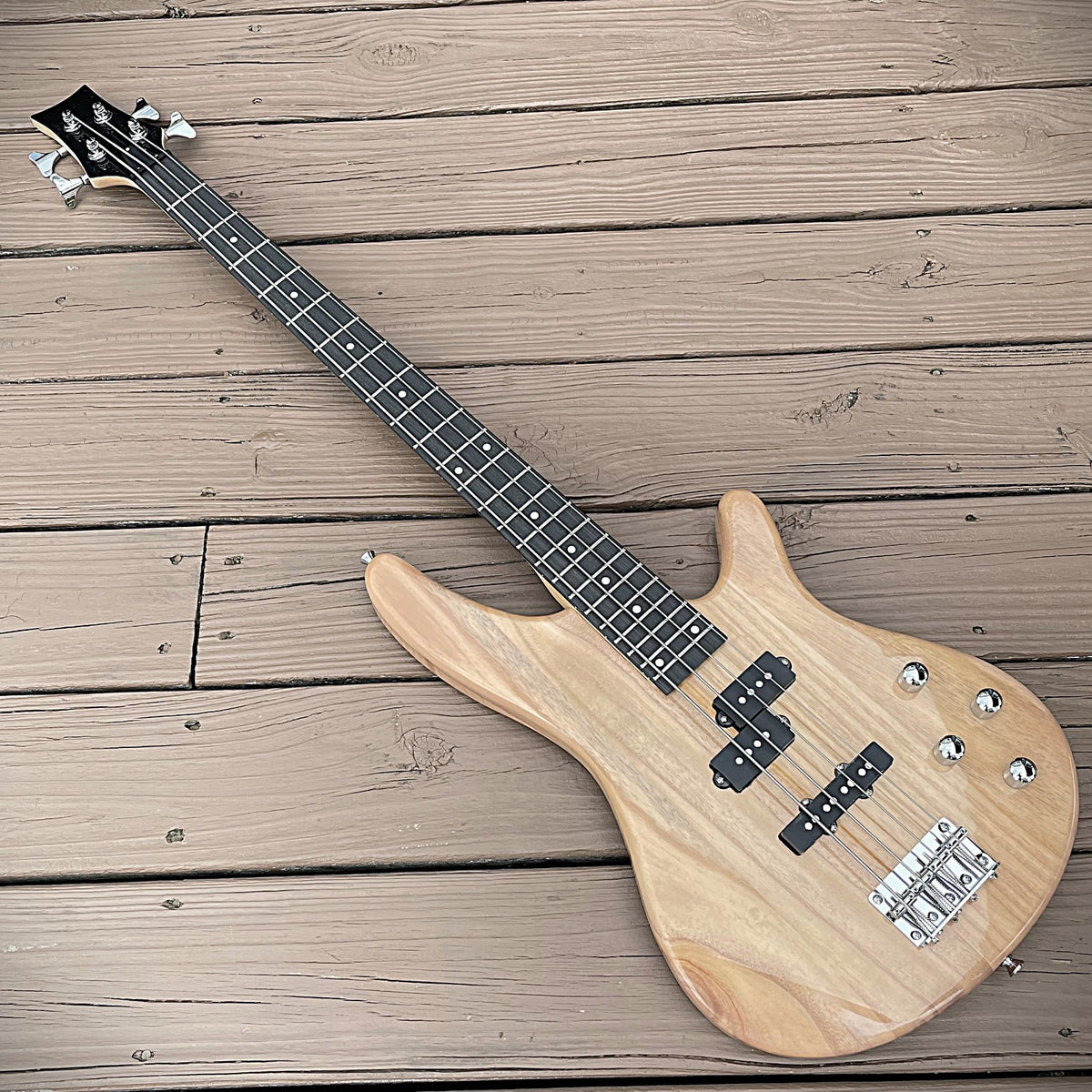 Full-Size Natural Bass Guitar with High Gloss Finish, 24-Frets, S-S Pickups10