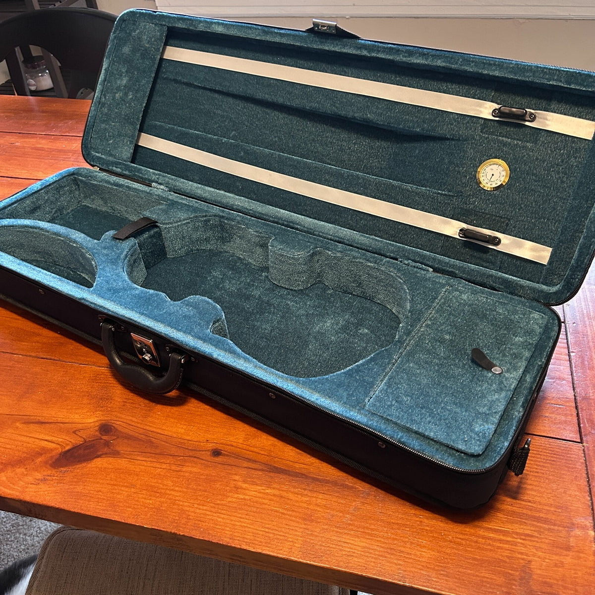 Lightweight Full Size 4/4 Square Violin Case with Hygrometer and 2 Bow Holders10