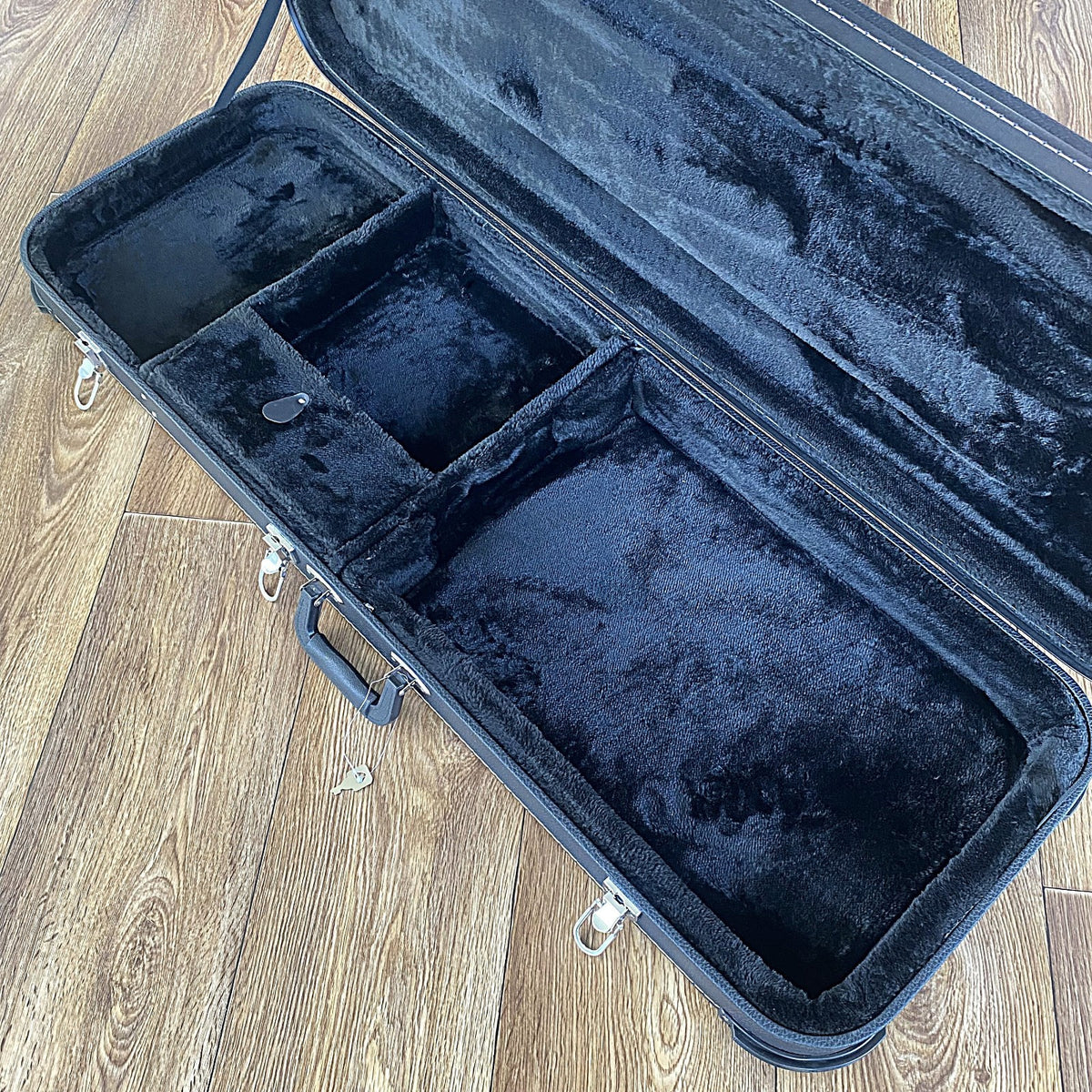 Black Hardshell Electric Guitar Hard Case for Strat and Tele Guitars, Lockable6