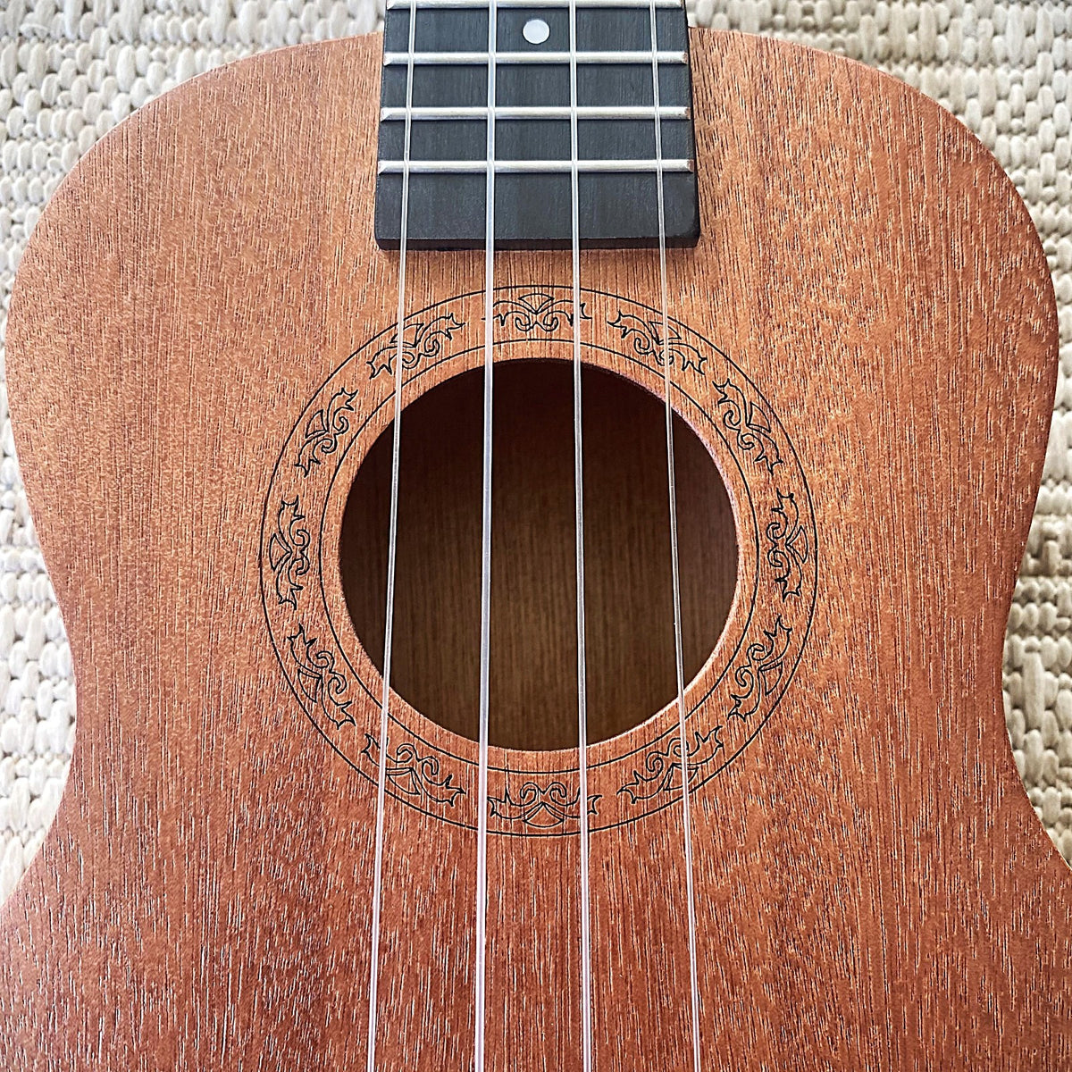 Mahogany 23" Concert Ukulele Starter Pack – with Bag, Tuner, Capo, Strap & Picks3