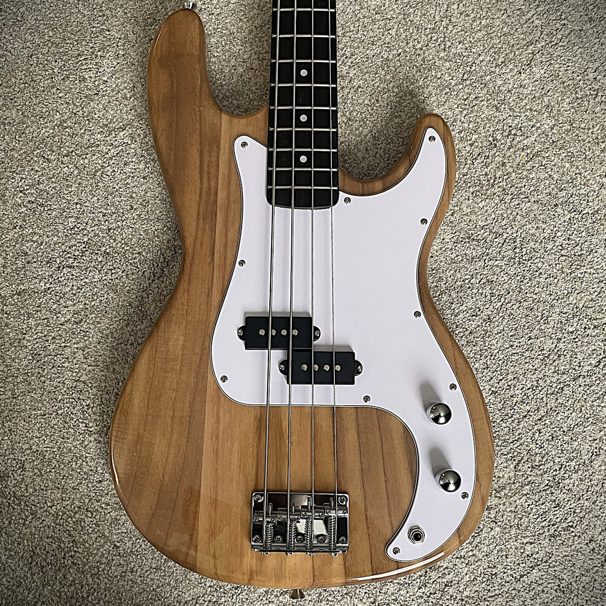 Full-Size Natural Electric Bass Guitar Starter Package w/ 20w Amp & Accessories12