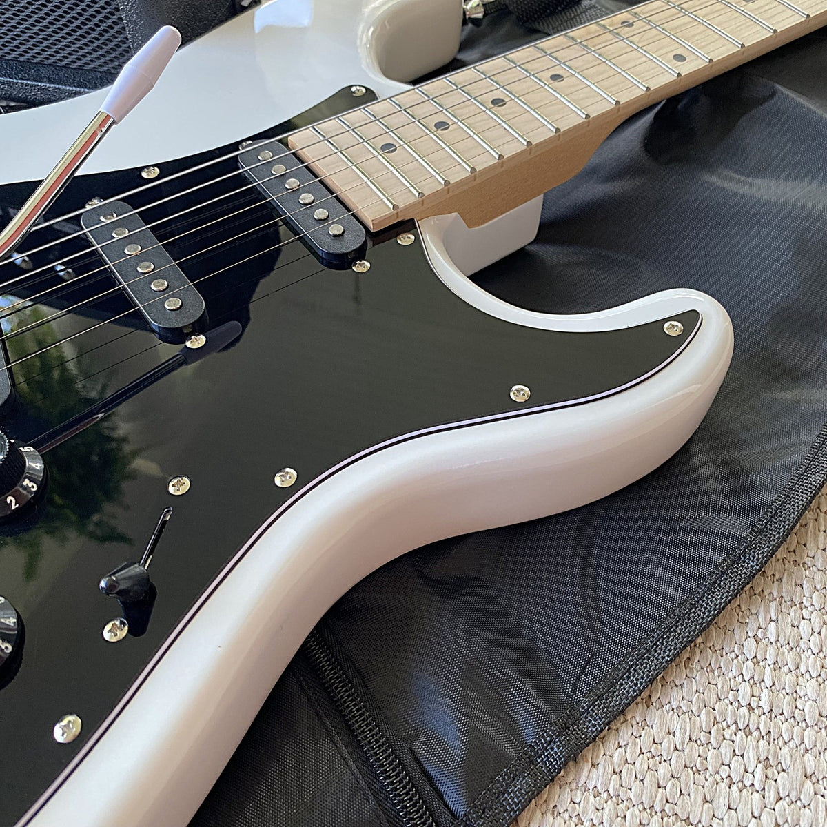 White Electric Guitar Starter Package (Full-Size) w/ 20-Watt Amp Maple Fretboard5