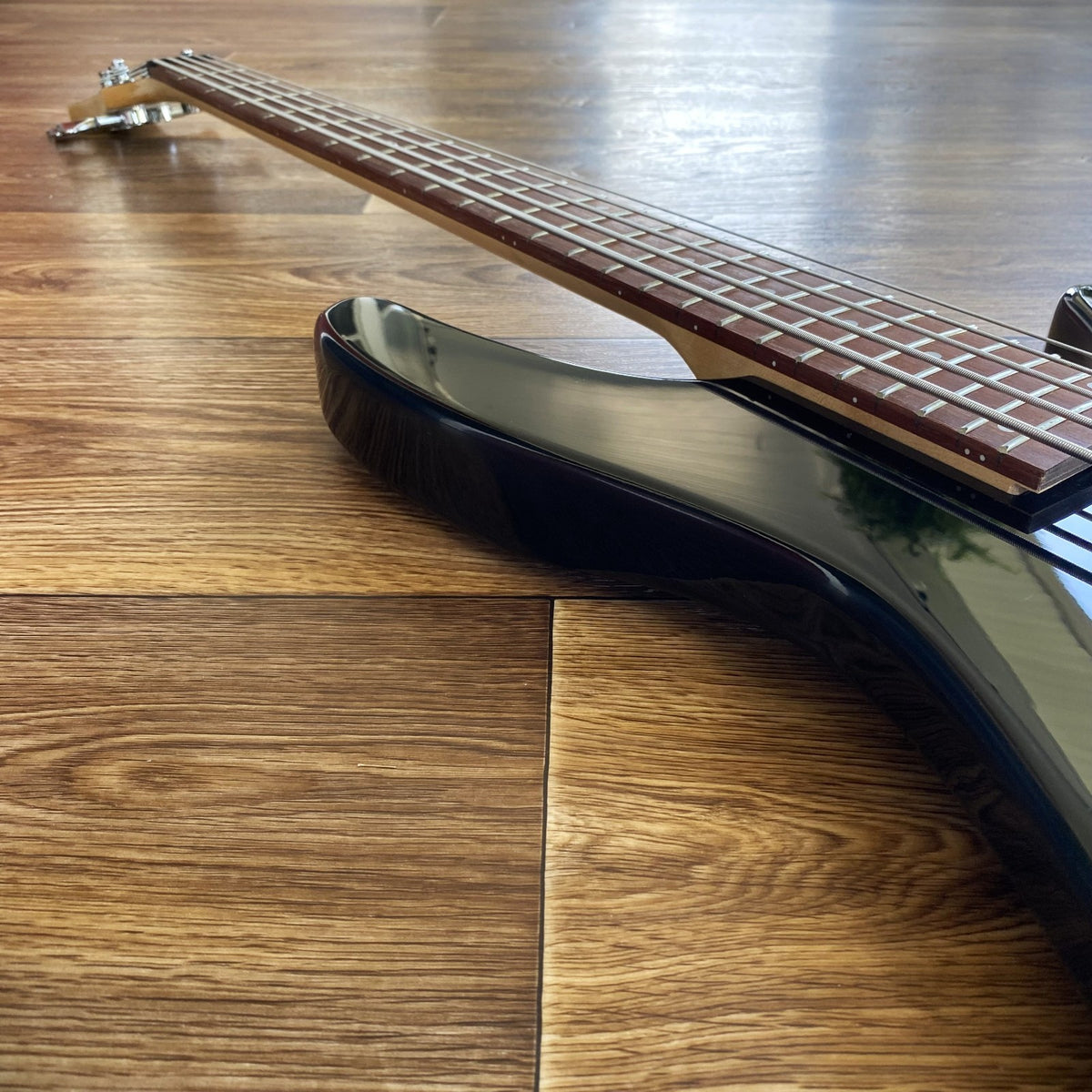 Black 5‑String Bass Guitar – Full‑Size, 24‑Fret Laurel Fretboard, HH Pickups11
