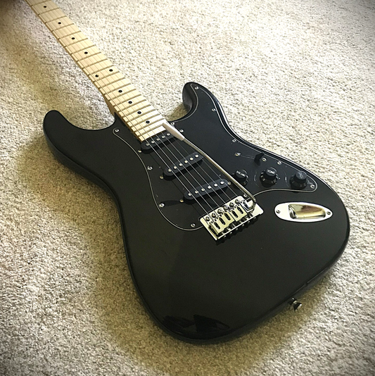 Black Solid Body Electric Guitar Package, Maple Neck, S-S-S Pickups with Gig Bag0