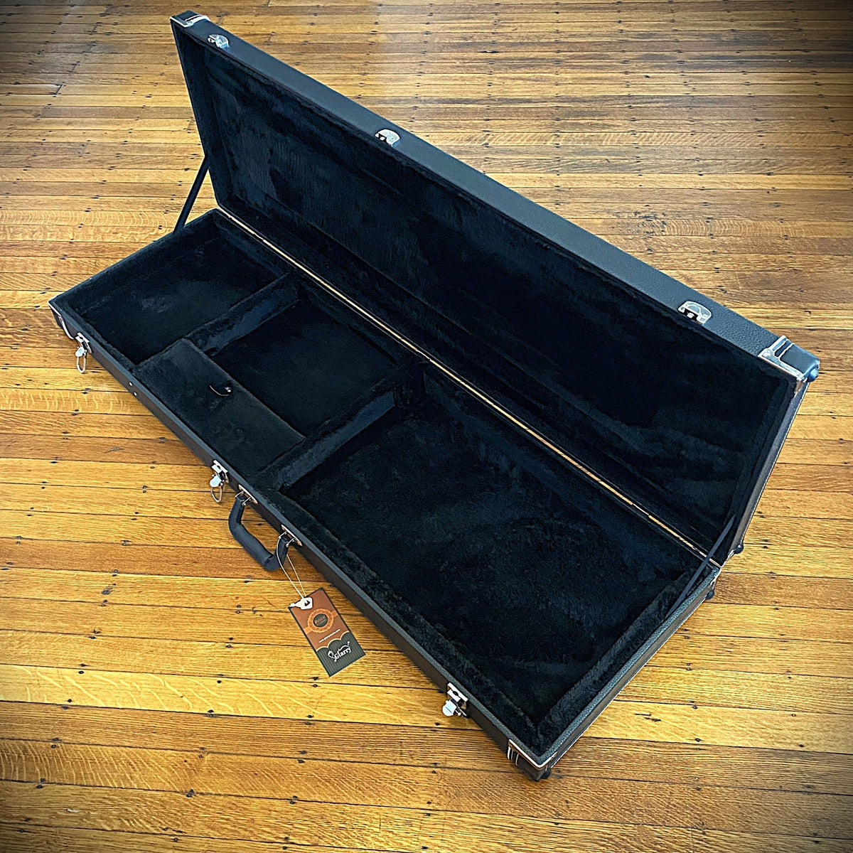 Black Hardshell Bass Guitar Case – Fits Most 4  and  5 String Basses, Lockable0