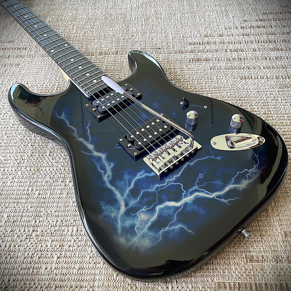 Full-Size Electric Guitar, Double Cutaway, Blue Lightning Finish, H-H Pickups0