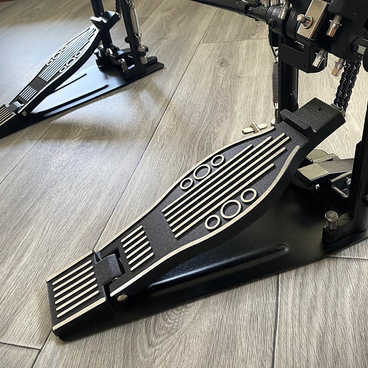 Double Bass Drum Kick Pedal, Adjustable Drive and Beaters, Wool Felt Hammers2