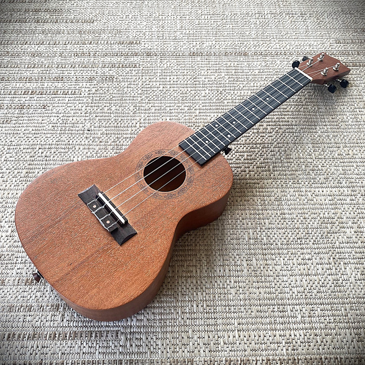 Mahogany 23" Concert Ukulele Starter Pack – with Bag, Tuner, Capo, Strap & Picks1