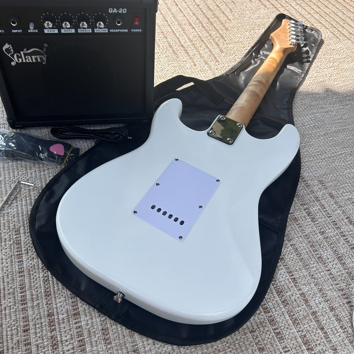 All-In-One White Electric Guitar Package with 20w Amp, Full-Size, H-S-S Pickups16