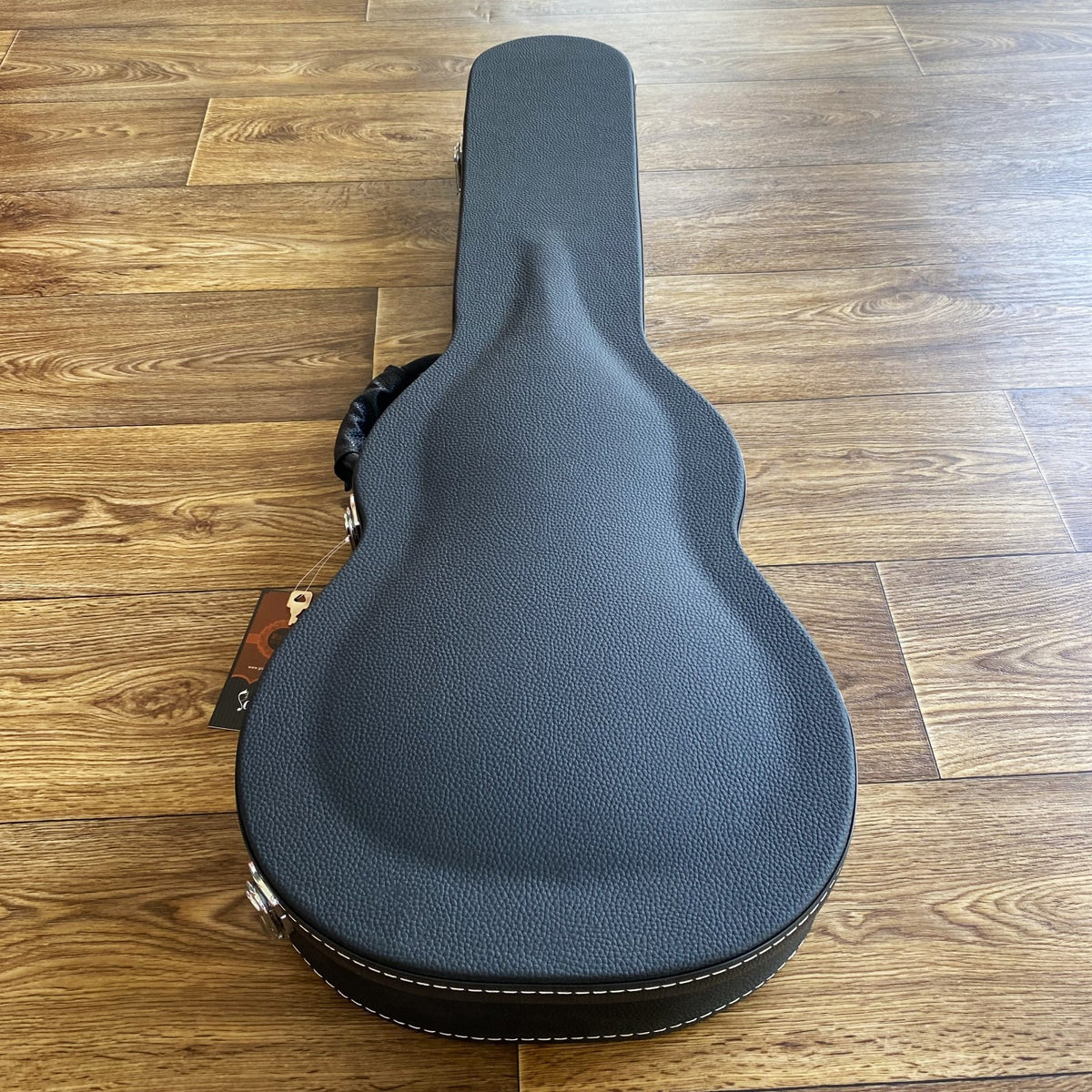 Black Arched Hard-Shell Electric Guitar Case for LP-Style and Les Paul Guitars7