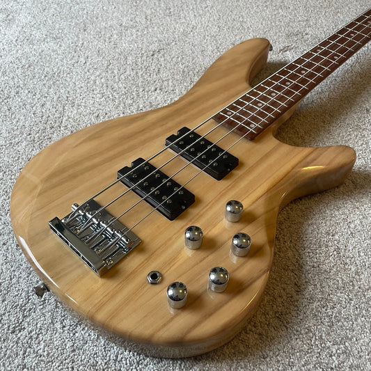 Full-Size Natural 4-String Electric Bass Guitar with 24-Frets H-H Pickups GigBag0