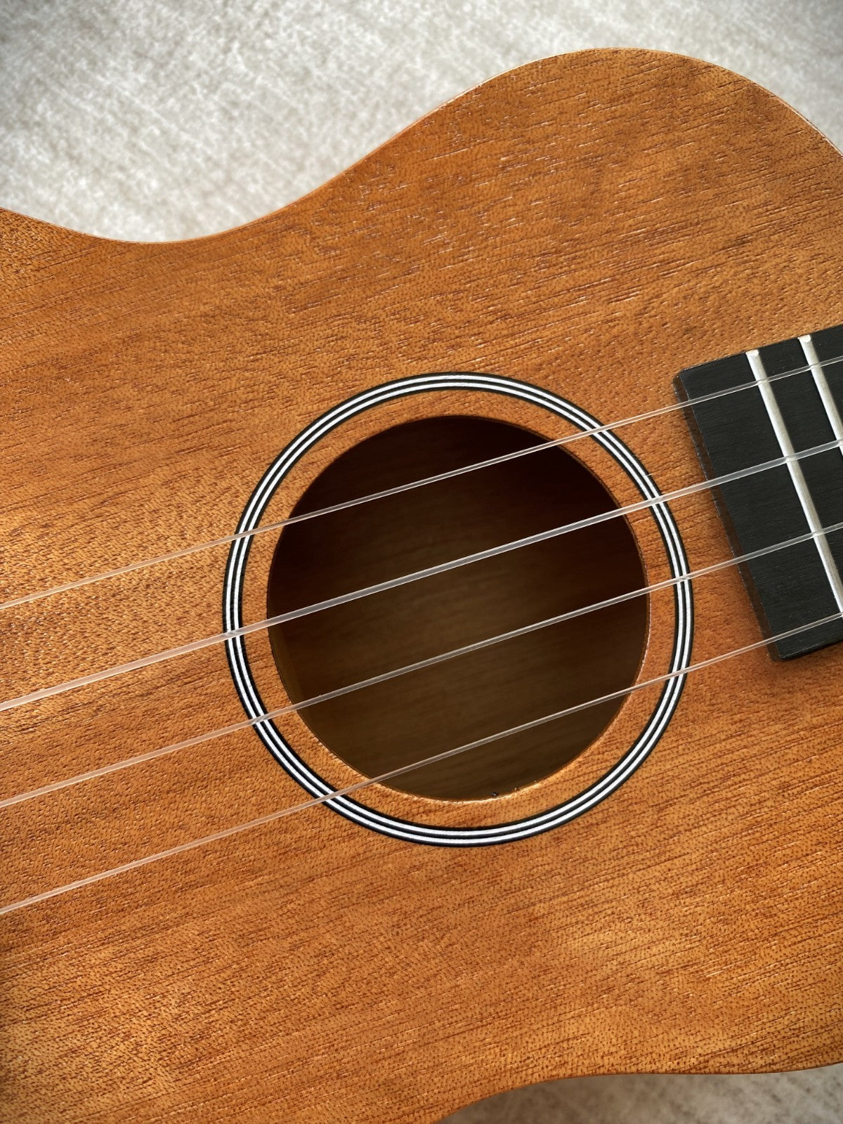 26" Tenor Ukulele Mahogany Body – Starter Set with Tuner, Capo, Strap, Gig Bag5
