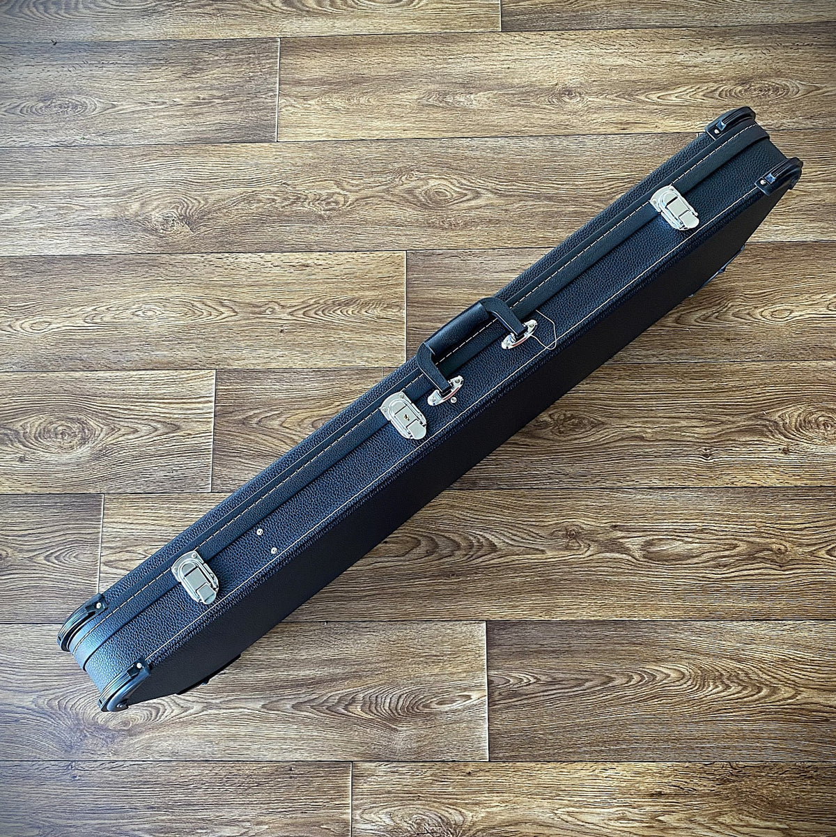 Black Hardshell Electric Guitar Hard Case for Strat and Tele Guitars, Lockable10
