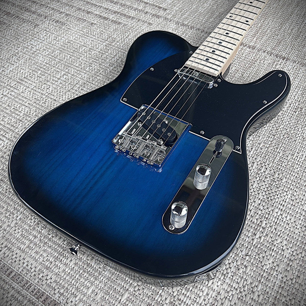 Full-Size Trans Blue Electric Guitar with Maple Neck Gig Bag and Accessories0